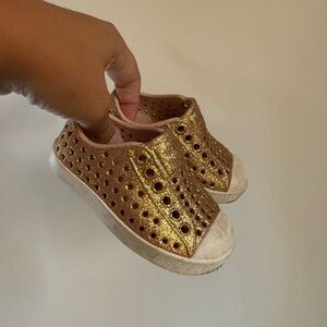 Native Shoes Rose Gold Kids Sandals Girl